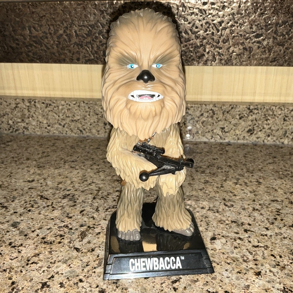 Star‎ Wars Force Awakens Wacky Wobbler CHEWBACCA Bobble Head Figure